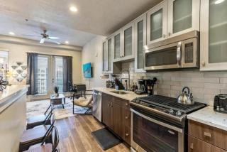 1min Delta - Salt Palace - King Bed - Gym - Parking - 8