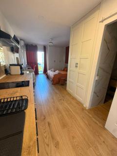 Jacaranda Sunset Aparment - By Budha - 7