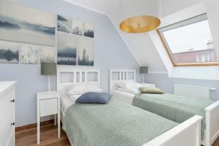 Przytulny Apartament z Parkingiem Blisko Starego Miasta by Noclegi Renters - 9