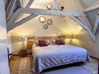 Skindles Guesthouse - 9