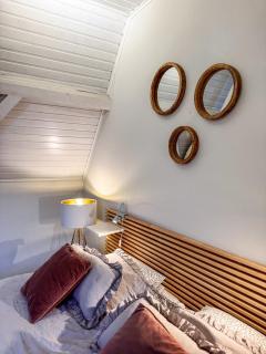 Skindles Guesthouse - 1