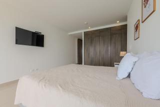 Hermoso Apto 2 Hab Piso 19 en Morros City - 6