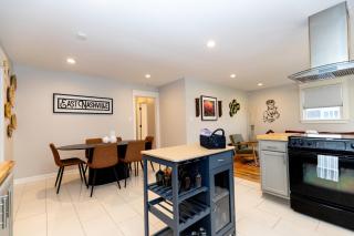 Casa Azul King Beds Close to Broadway HOT Tub - 4