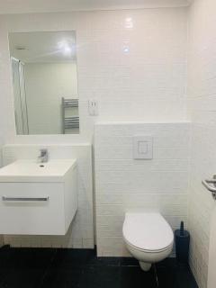 Luxury one bedroom flat in great Location - 9