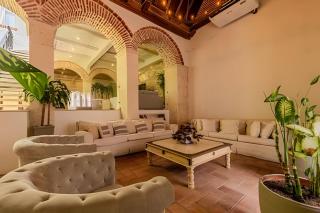 Casa de 5 Hab en la Ciudad Amurallada con Piscina - 0