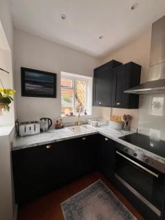 Two Bedroom House in the Heart of Winchester - 7