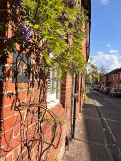 Two Bedroom House in the Heart of Winchester - 5