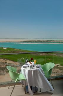 Crowne Plaza Yas Island by IHG - 3