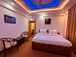 Dwapar Hill Top Near Mall Road - 6