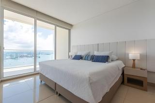 ¡Espectacular Vista a la bahía! Piso 26 H2 Hyatt - 0