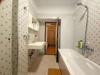 Cozy Condo in Bllok 5 min walk from Central Park - 4