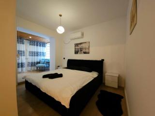 Cozy Condo in Bllok 5 min walk from Central Park - 2