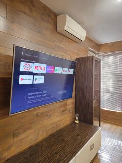 Comfort Family Apartment & FREE Underground Parking - 1