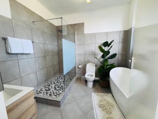 Olives by Agnes 31 - 2