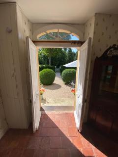 Le Manoir aux Volets Verts with Hot Tub - 9