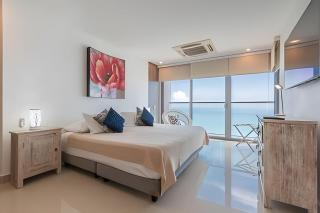 Lujoso Apto de 2 habitaciones en piso 30 - 8