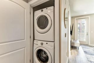 1min Delta - Salt Palace - King Bed - Gym - Parking - 8