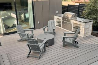 Treaty Oak Manor by Lux Tiny Resorts - 7
