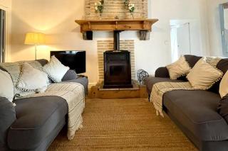 Golden Fig Sleeps 6 with Pool - 7