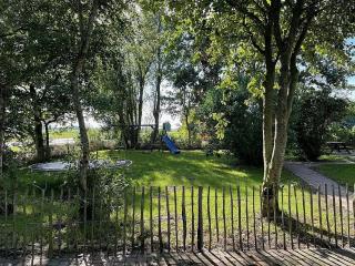 Großzügiges Ferienhaus mit großem Garten in Alleinlage - 9