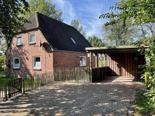 Großzügiges Ferienhaus mit großem Garten in Alleinlage - 4