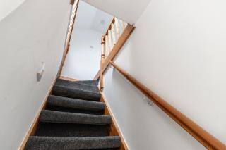 Stylish 3 BD | Prime Location | Fast train to London - 1