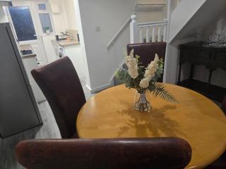 Room 2 Shared House 3 min from Stadium - 8