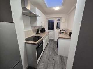Room 2 Shared House 3 min from Stadium - 7