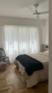 Amplio y luminoso departamento - 1