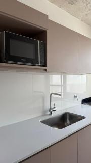 Amplio y luminoso departamento - 2