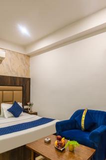 HOTEL THE KIARA With - FREE AIRPORT PICKUP DELHI AIRPORT - 3