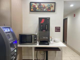 Red Roof Inn Pittsburgh - McKnight Rd - 1