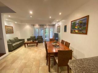 Waterside Complex - Beachfront Villa in Grand Baie - 3