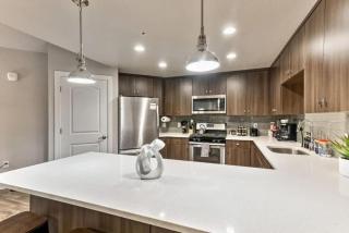 1min Delta - Salt Palace - King Bed - Gym - Parking - 9