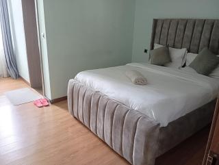 Blonch's Airbnbs - 1