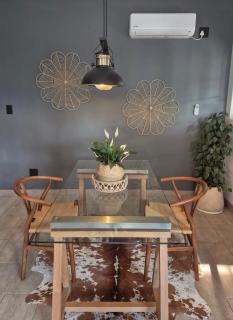 Hibiscus at Bougainvillea House - 8