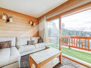Appartement ensoleillé 3 pièces pour 6 pers au pied des pistes et proche golf - FR-1-411-685 - 1