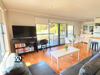 Lake & Reserve Front Bird Haven - 3BR - Encounter Bay - 9