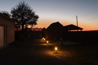 2 Bed Cottage Sleeps 4 with Pool and Pet Friendly - 6