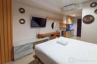 Studio Unit with Living Room - 9