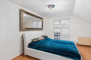 Black Dragon Haven Villa with Pool Sauna Jacuzzi BBQ & Parking for 8 Cars - 5