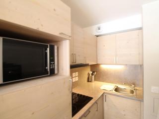 Flaine: 4P au pied des pistes, piscine, parking, 8 pers - FR-1-687-15 - 8