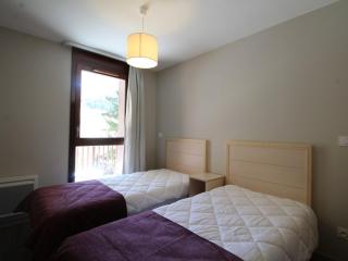 Flaine: 4P au pied des pistes, piscine, parking, 8 pers - FR-1-687-15 - 3