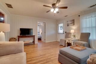 Wine Country Retreat with Fire Pit and Sunroom! - 5