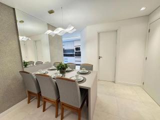 Apartamento Lindíssimo na Praia de Bombas - 0