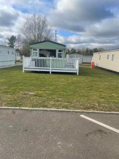 6 Berth, Pet friendly caravan with Decking - Great Yarmouth - 7