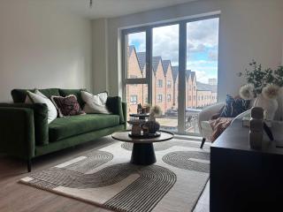 BrandNew 2Bed Apartment in Birmingham City Centre - 9