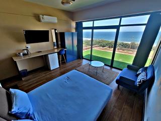 WAVES Beach hotel King Shaka - 8