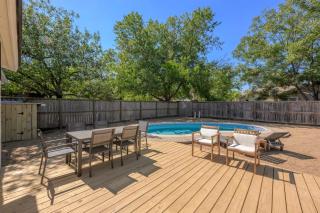 Stylish Austin 3BR and Private Pool - 9