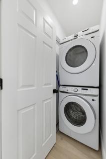 Stylish Austin 3BR and Private Pool - 7